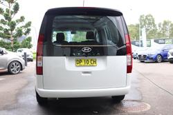 2022 Hyundai STARIA LOAD