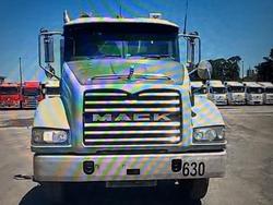 2011 Mack Metro-Liner GREY