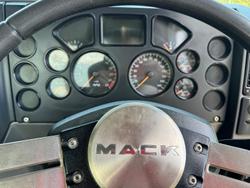 2011 Mack Metro-Liner GREY