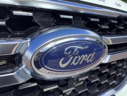 2025 Ford Everest Platinum