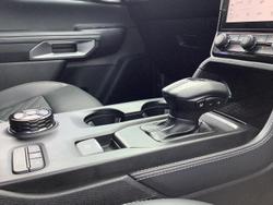 2025 Ford Everest Platinum