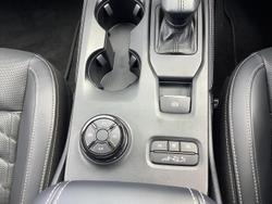 2025 Ford Everest Platinum