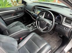 2019 Toyota Kluger Black Edition