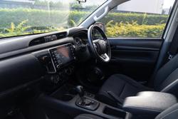 2022 Toyota Hilux SR