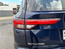 2024 Mitsubishi Outlander ES ZM MY24 Cosmic Blue