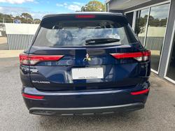 2024 Mitsubishi Outlander ES ZM MY24 Cosmic Blue