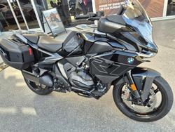 2025 BMW R 1300 RT Triple Black R 1300 Black