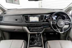 2017 Kia Carnival Platinum