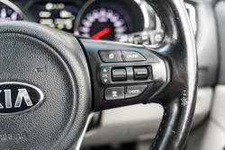 2017 Kia Carnival Platinum