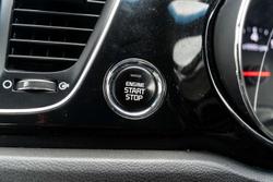 2017 Kia Carnival Platinum