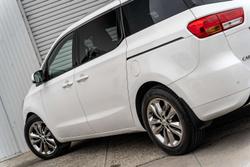 2017 Kia Carnival Platinum