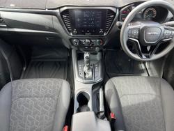 2025 Isuzu D-MAX X-RIDER