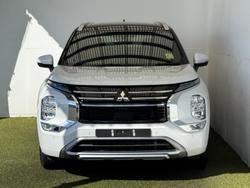 2025 Mitsubishi Outlander Exceed Tourer