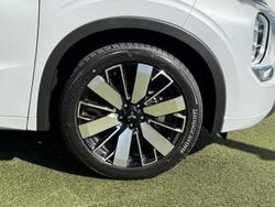 2025 Mitsubishi Outlander Exceed Tourer