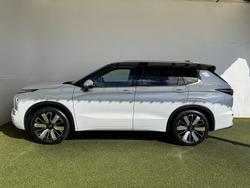 2025 Mitsubishi Outlander Exceed Tourer
