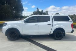 2021 Nissan Navara SL