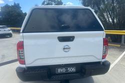 2021 Nissan Navara SL