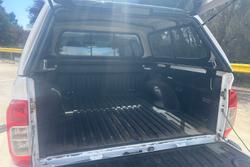 2021 Nissan Navara SL