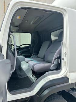 2017 Isuzu F Series FRR110-260