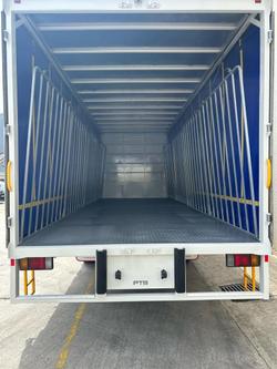 2017 Isuzu F Series FRR110-260