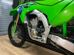 2026 Kawasaki 2026 Kawasaki KX252 MOTOCROSS Green