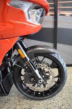 2026 HARLEY-DAVIDSON FLTRXSTSE CVO RD GLIDE ST 121