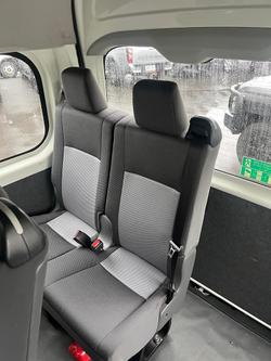 2022 Toyota Hiace Commuter