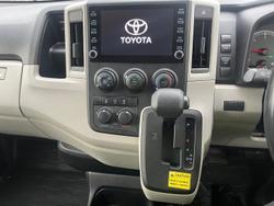 2022 Toyota Hiace Commuter