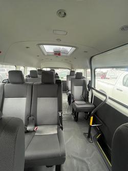 2022 Toyota Hiace Commuter