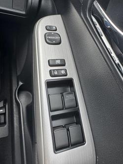 2013 Toyota Camry Hybrid H AVV50R Diamond White