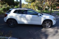 2017 Mercedes-Benz GLA-Class GLA180 X156 Cirrus White