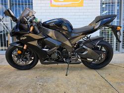 2008 Kawasaki ZX-10R (ZX1000 NINJA) Black