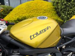 2012 Triumph DAYTONA 675 Yellow
