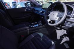 2026 Mitsubishi Outlander LS