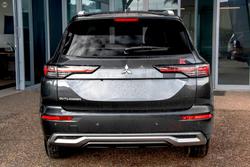 2026 Mitsubishi Outlander LS