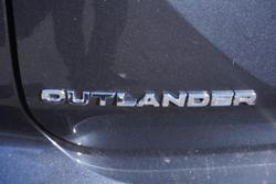 2026 Mitsubishi Outlander LS