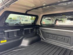 2022 Isuzu D-MAX LS-U+