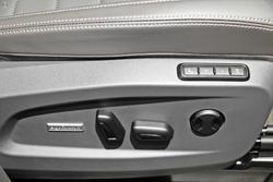 2025 Volkswagen Multivan TDI360 Life