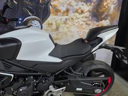 2024 CFMOTO 450 NK WHITE