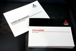 2024 Mitsubishi Outlander Exceed Tourer