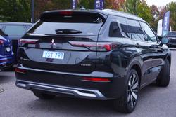 2025 Mitsubishi Outlander Exceed