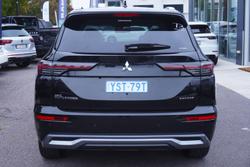 2025 Mitsubishi Outlander Exceed