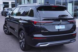 2025 Mitsubishi Outlander Exceed