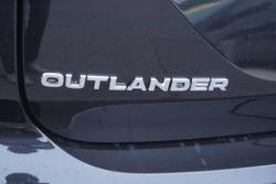 2025 Mitsubishi Outlander Exceed