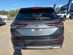 2025 Mitsubishi Outlander LS ZM MY24 White Diamond