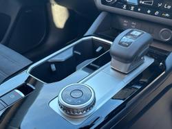 2025 Mitsubishi Outlander LS ZM MY24 White Diamond