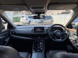 2024 Nissan X-TRAIL ST-L