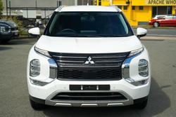 2023 Mitsubishi Outlander LS