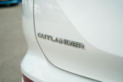 2023 Mitsubishi Outlander LS