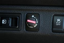 2023 Nissan Navara ST-X